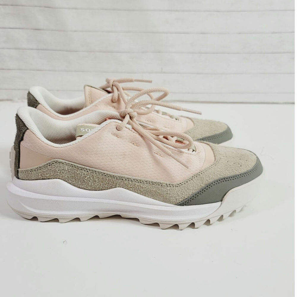 Sorel Ona 718 Low Sneakers in Nova Sand/ Paradox Pink, sz 9